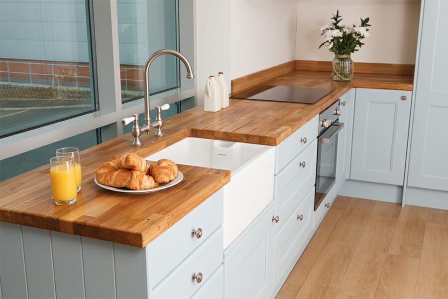 oak-worktop-timeless-ceramic-belfast-sink-lg