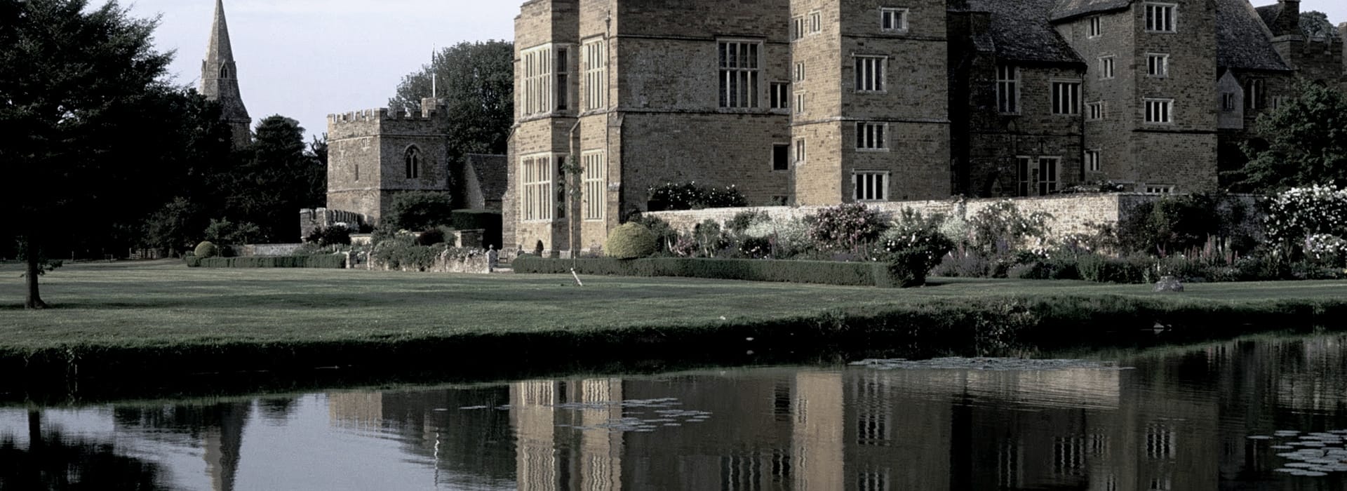 Bespoke Kitchens Banbury - Mastercraft Kitchens Mastercraft Kitchens - bespoke kitchen design in Banbury