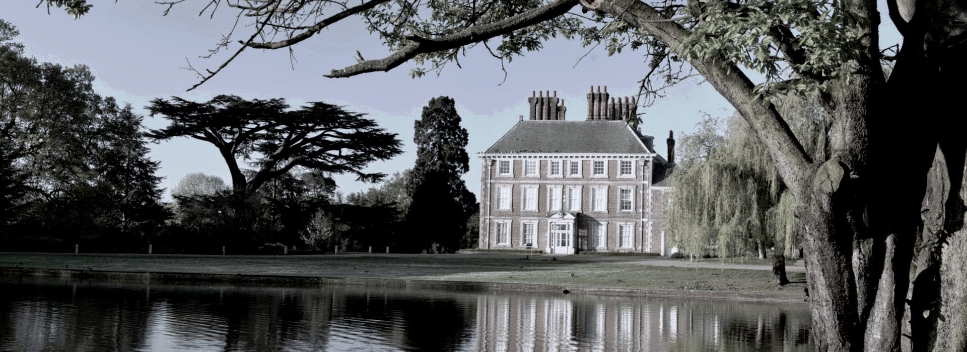 Mastercraft Kitchens - bespoke kitchen design in Enfield